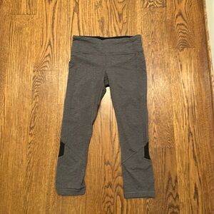 Lululemon capri leggings with pockets